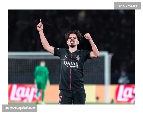 巴黎圣日耳曼官方更新伤情：中场核心维蒂尼亚因伤缺阵，球队向前推进与最后一传数据预计下滑